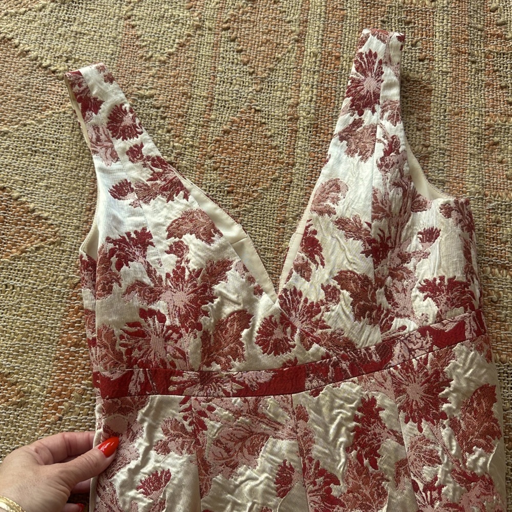 Carmen Marc Valvo Y2K Vintage Brocade Cocktail Dress metallic cream red floral